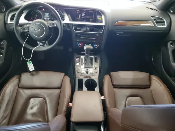 WAUFFBFLXGN010924 2016 AUDI A4 - Image 8