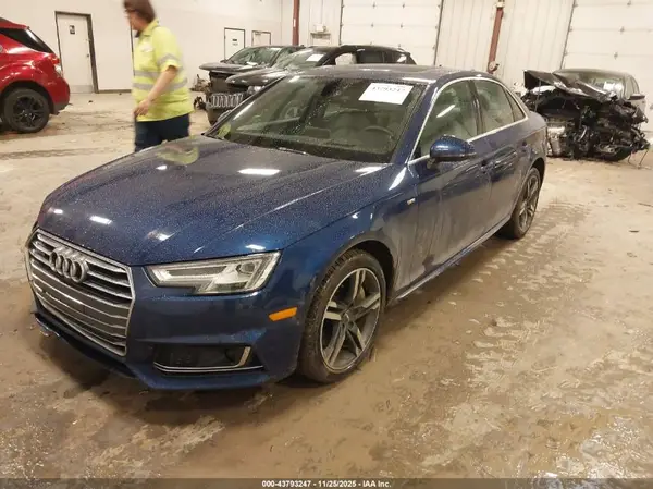 WAUFNAF40HN019770 2017 AUDI A4 - Image 2