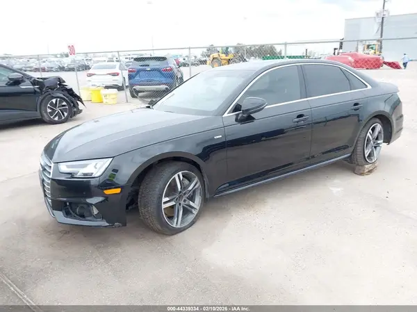 WAUFNAF41HN050672 2017 AUDI A4 - Image 2