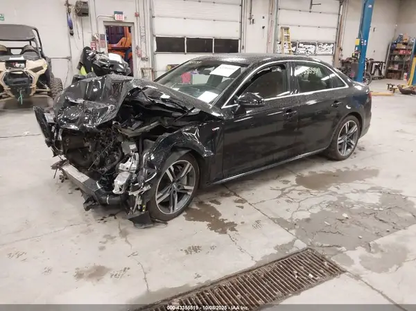 WAUFNAF44JA061050 2018 AUDI A4 - Image 2