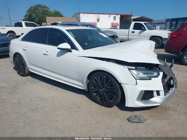 WAUFNAF48HN021749 2017 AUDI A4 - Image 1