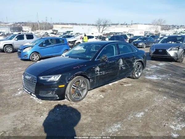 WAUFNAF48HN028975 2017 AUDI A4 - Image 2