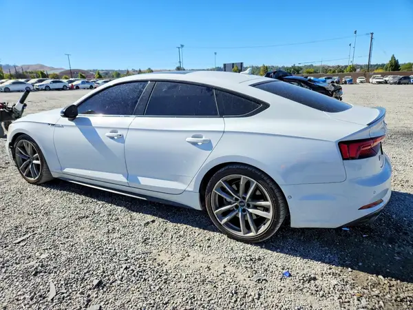 WAUFNCF56KA022210 2019 AUDI A5 - Image 2