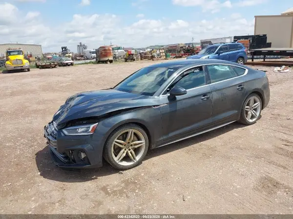 WAUFNCF58JA092774 2018 AUDI A5 - Image 2