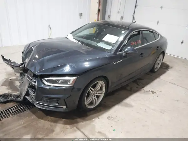 WAUFNCF5XJA092050 2018 AUDI A5 - Image 2