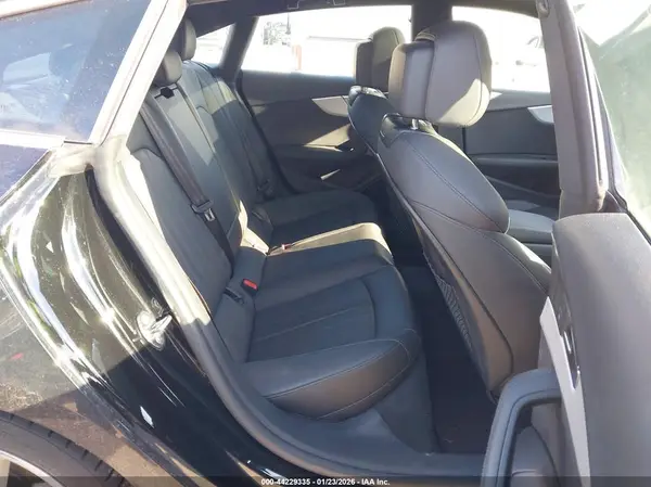 WAUFNCF5XKA057770 2019 AUDI A5 - Image 8