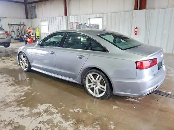WAUGFAFC0GN010879 2016 AUDI A6 - Image 2