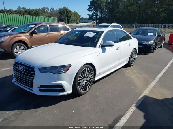 WAUGFAFC8GN010676 2016 AUDI A6 - Image 2