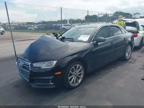 WAUGMAF40KN008220 2019 AUDI A4 - Image 2