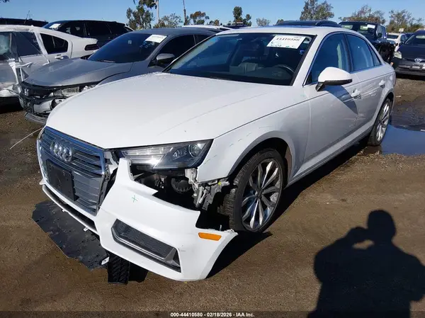 WAUGMAF41KN004466 2019 AUDI A4 - Image 2