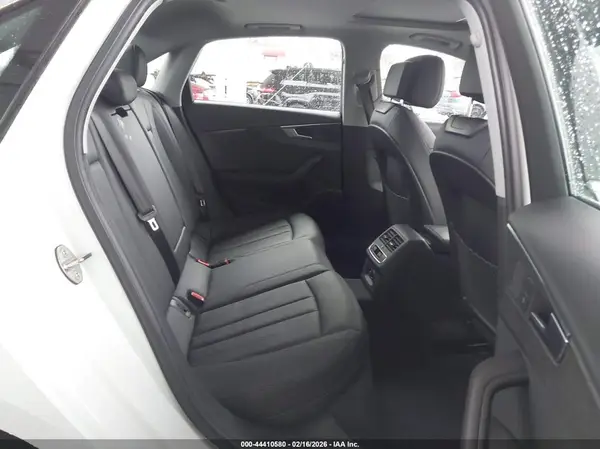 WAUGMAF41KN004466 2019 AUDI A4 - Image 8