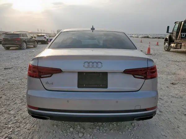 2019 AUDI A4 auction photo 6