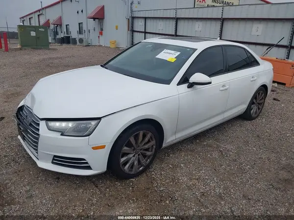 WAUGMAF43HN063169 2017 AUDI A4 - Image 2