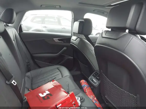 WAUGMAF43KN020006 2019 AUDI A4 - Image 8