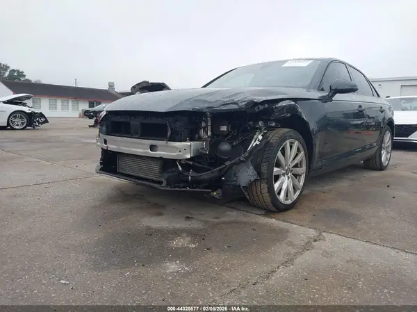 WAUGMAF45HN033235 2017 AUDI A4 - Image 2