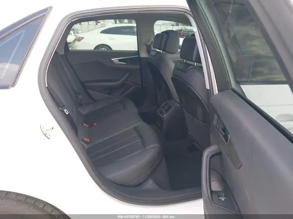 WAUGMAF45KN017575 2019 AUDI A4 - Image 8