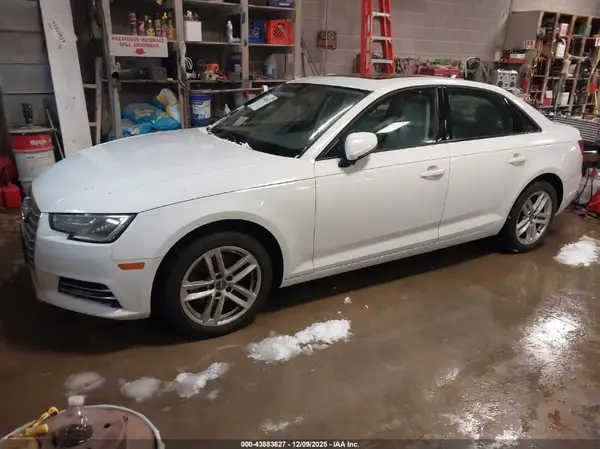 WAUGMAF47HN049808 2017 AUDI A4 - Image 2