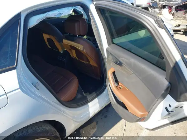WAUGMAF48KA120562 2019 AUDI A4 - Image 8