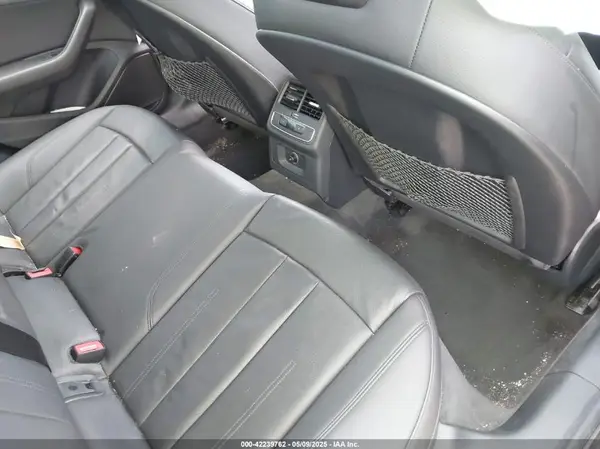 WAUGMAF48KN022186 2019 AUDI A4 - Image 8