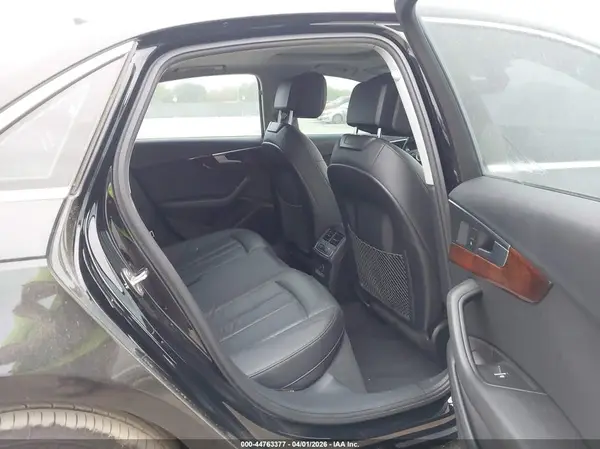 WAUGMAF49KA014573 2019 AUDI A4 - Image 8