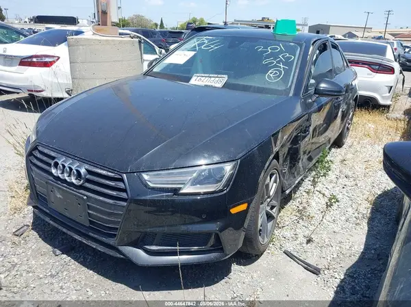 WAUGMAF49KN021788 2019 AUDI A4 - Image 2
