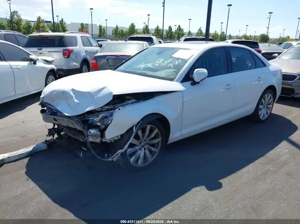 WAUGMAF4XHA175099 2017 AUDI A4 - Image 2