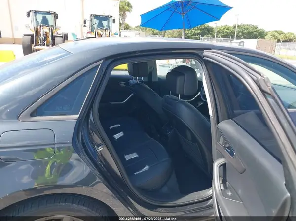 WAUGMAF4XHN045803 2017 AUDI A4 - Image 8