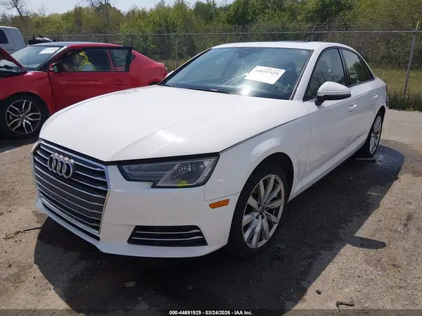 WAUGMAF4XHN060821 2017 AUDI A4 - Image 2