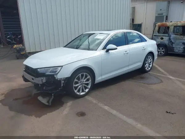 WAUGMAF4XKA037733 2019 AUDI A4 - Image 2