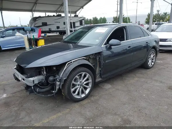 WAUGMAF4XKN004921 2019 AUDI A4 - Image 2