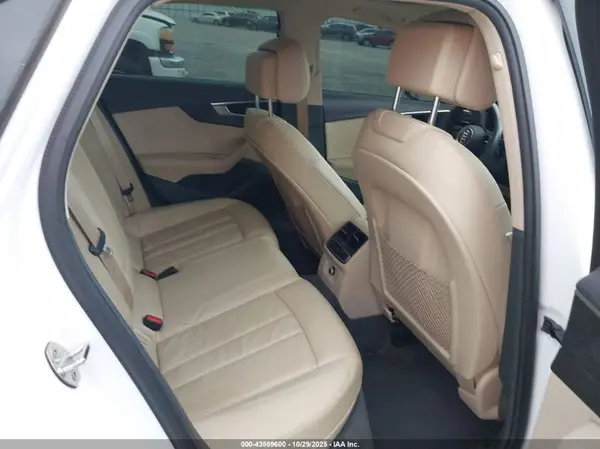 WAUGMAF4XKN006247 2019 AUDI A4 - Image 8