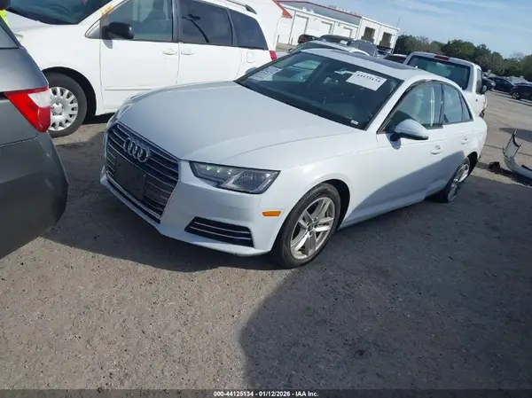 WAUGNAF41HN044780 2017 AUDI A4 - Image 2