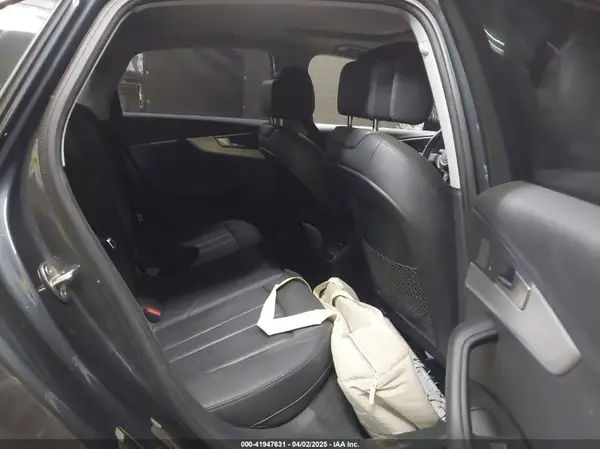 WAUGNAF43HA040334 2017 AUDI A4 - Image 8