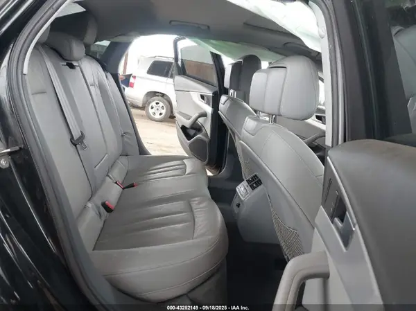 WAUGNAF48HN057400 2017 AUDI A4 - Image 8