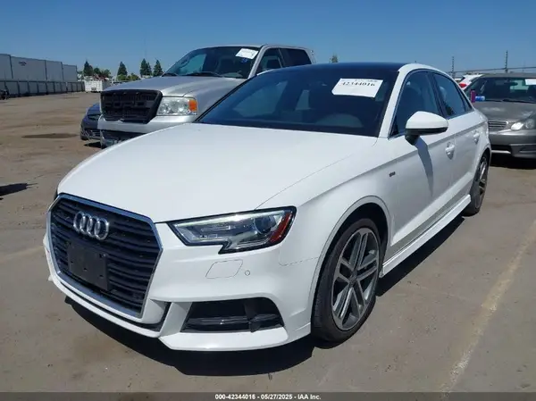 WAUGUGFF1J1029393 2018 AUDI A3 - Image 2