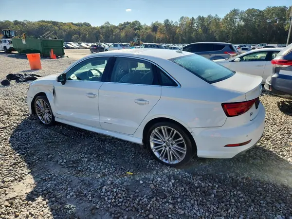 WAUGUGFF5H1042285 2017 AUDI A3 - Image 2