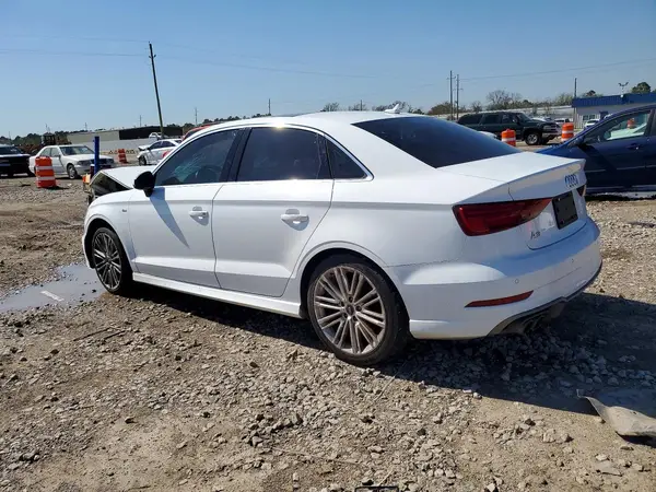 WAUGUGFFXH1043786 2017 AUDI A3 - Image 2