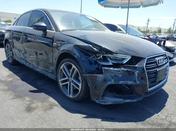WAUGUGFFXJ1042742 2018 AUDI A3 - Image 1