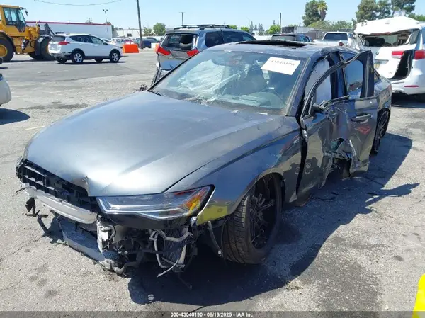 WAUHFAFC3JN042673 2018 AUDI S6 - Image 2