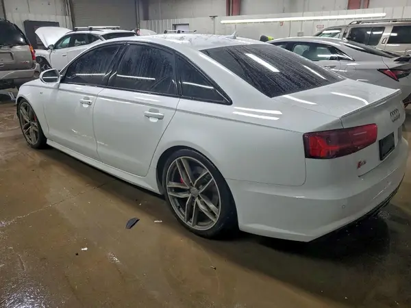 WAUHFAFC4JN009830 2018 AUDI S6 - Image 2