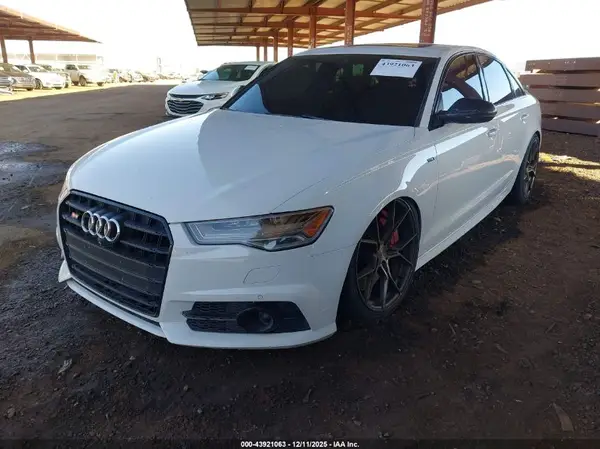 WAUHFAFC7HN066890 2017 AUDI S6 - Image 2