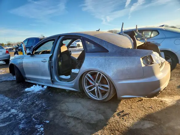 WAUHFAFC8JN034262 2018 AUDI S6 - Image 2