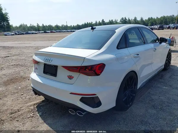 2022 AUDI S3 IAAI lot 42938525 auction photo 4