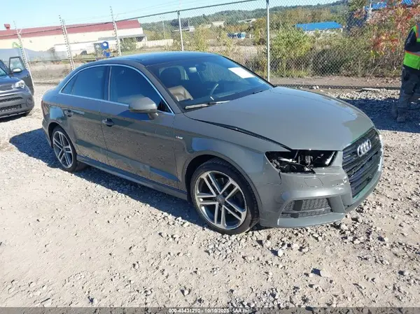 WAUJ8GFF0J1034322 2018 AUDI A3 - Image 1