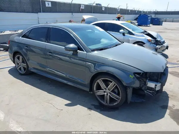 WAUJ8GFF3J1077424 2018 AUDI A3 - Image 1