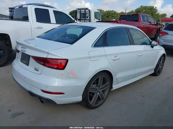 2017 AUDI A3 IAAI lot 42907520 auction photo 4