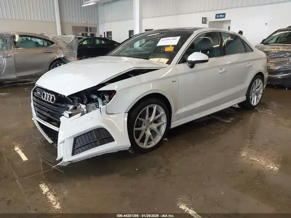 WAUJEGFF6KA078819 2019 AUDI A3 - Image 2