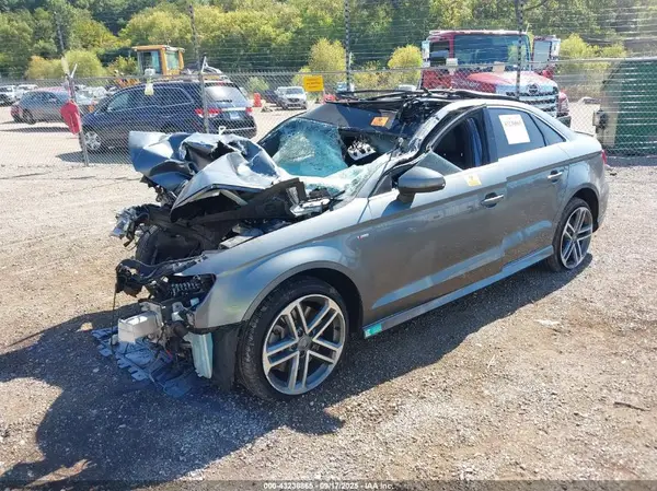 WAUJEGFF9K1021871 2019 AUDI A3 - Image 2