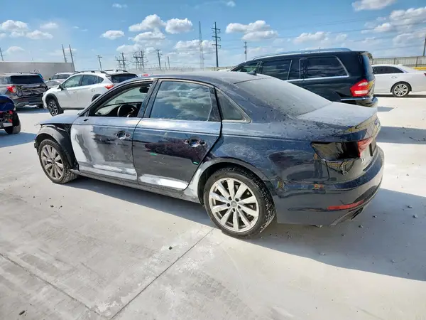 WAUKMAF40JA067364 2018 AUDI A4 - Image 2