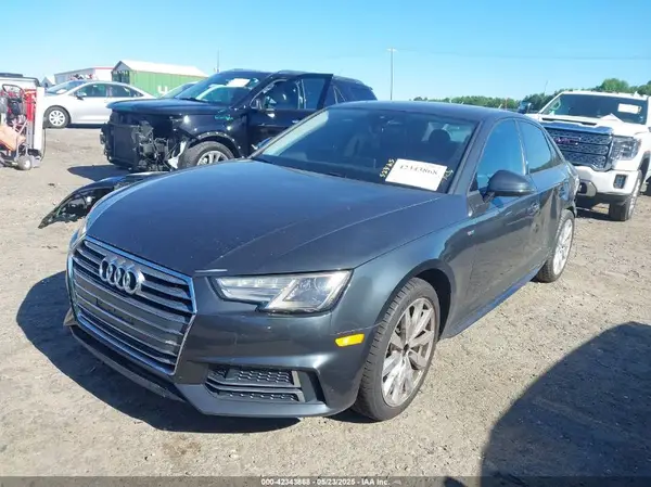 WAUKMAF40JA068336 2018 AUDI A4 - Image 2
